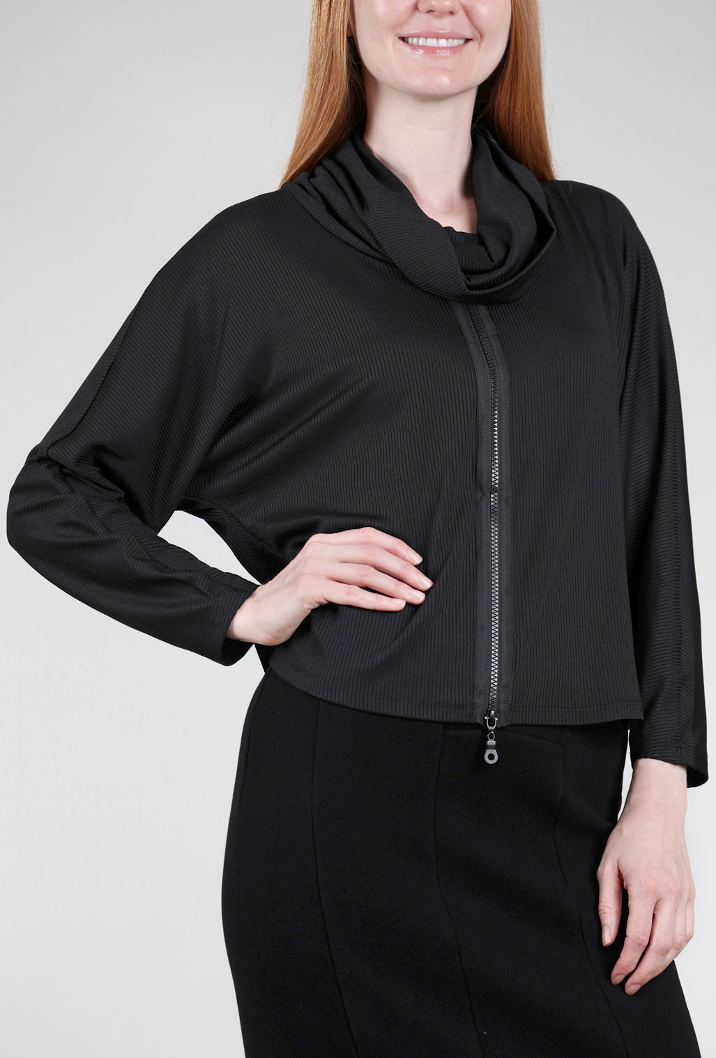 Kozan Dione Ribbed Cowl Topper, Wicked Black 