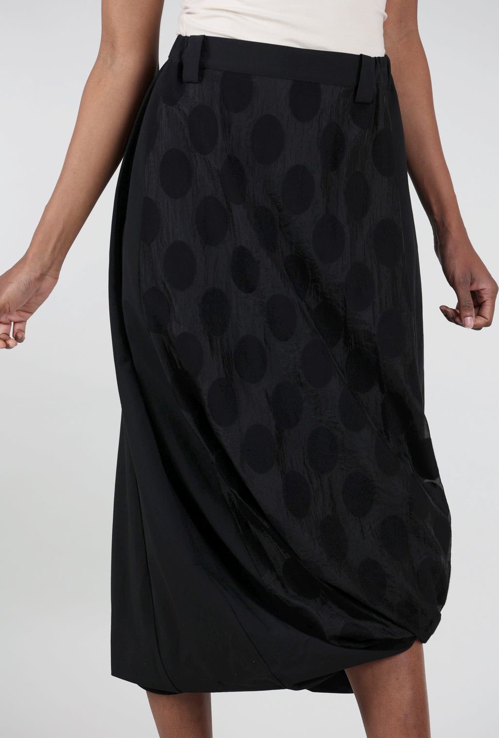 Moyuru Burnished Dot Skirt, Black 