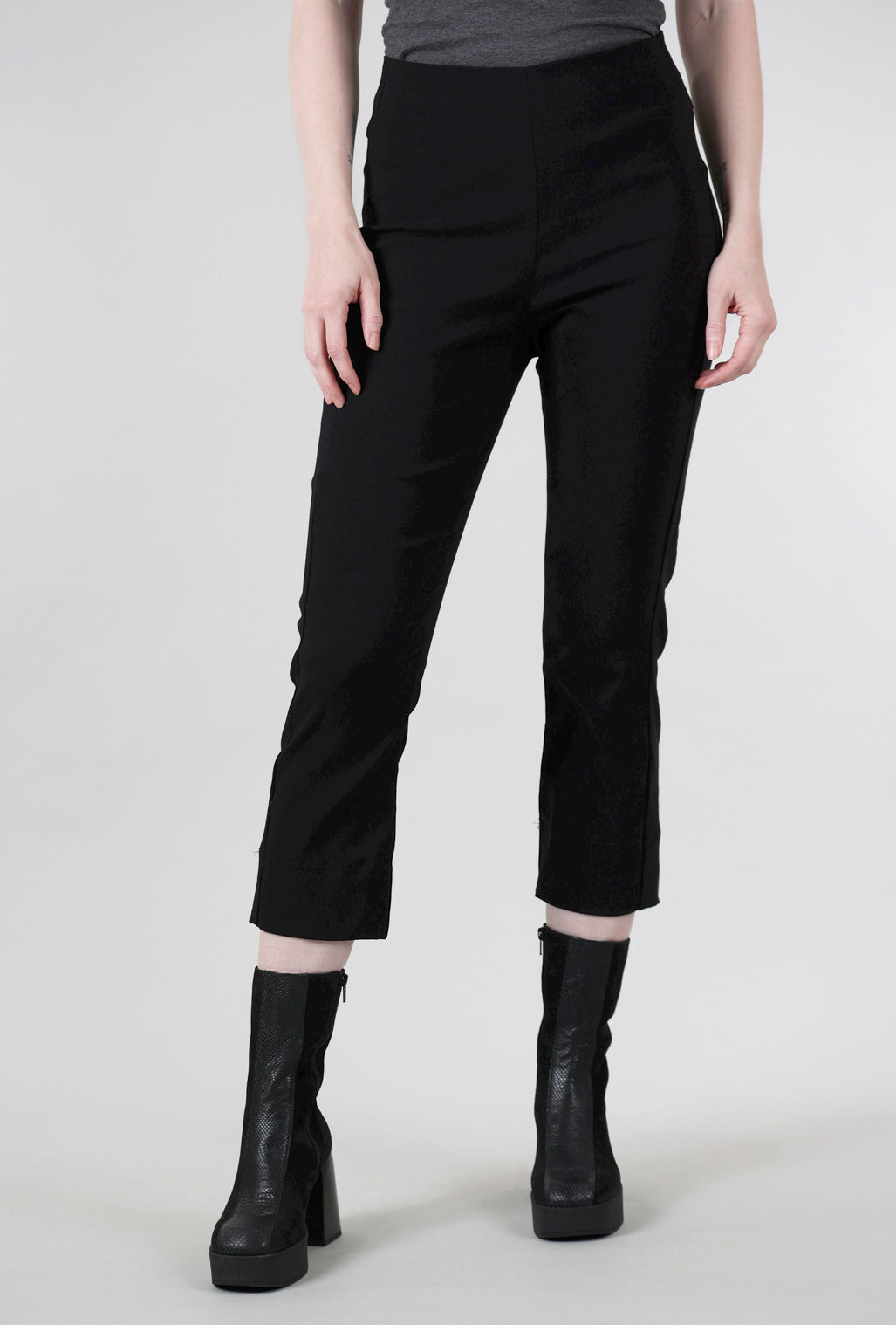 Porto Parson Crop Pant, Black 