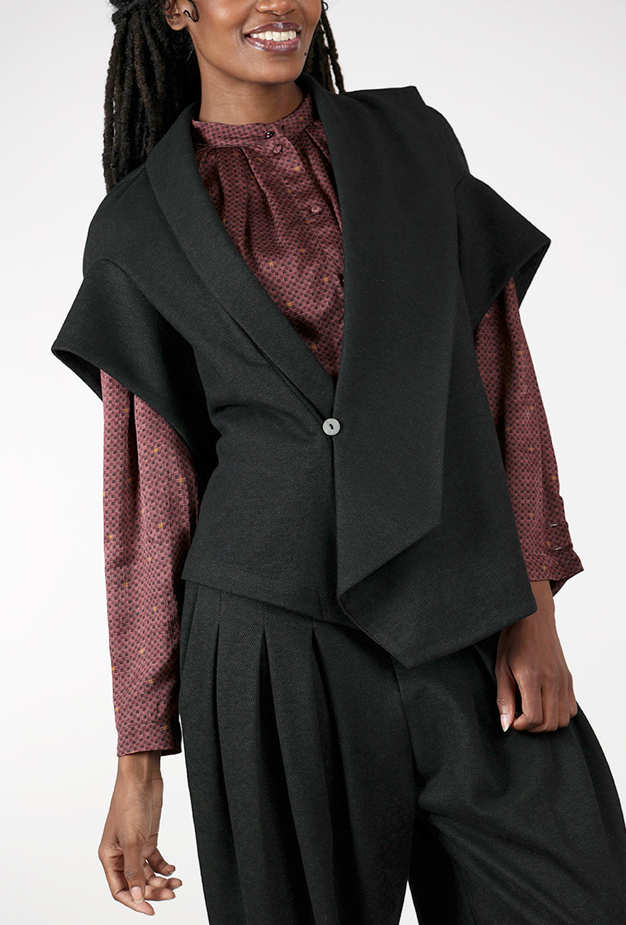 Lotus Eaters Renak Cape, Dark Khaki 