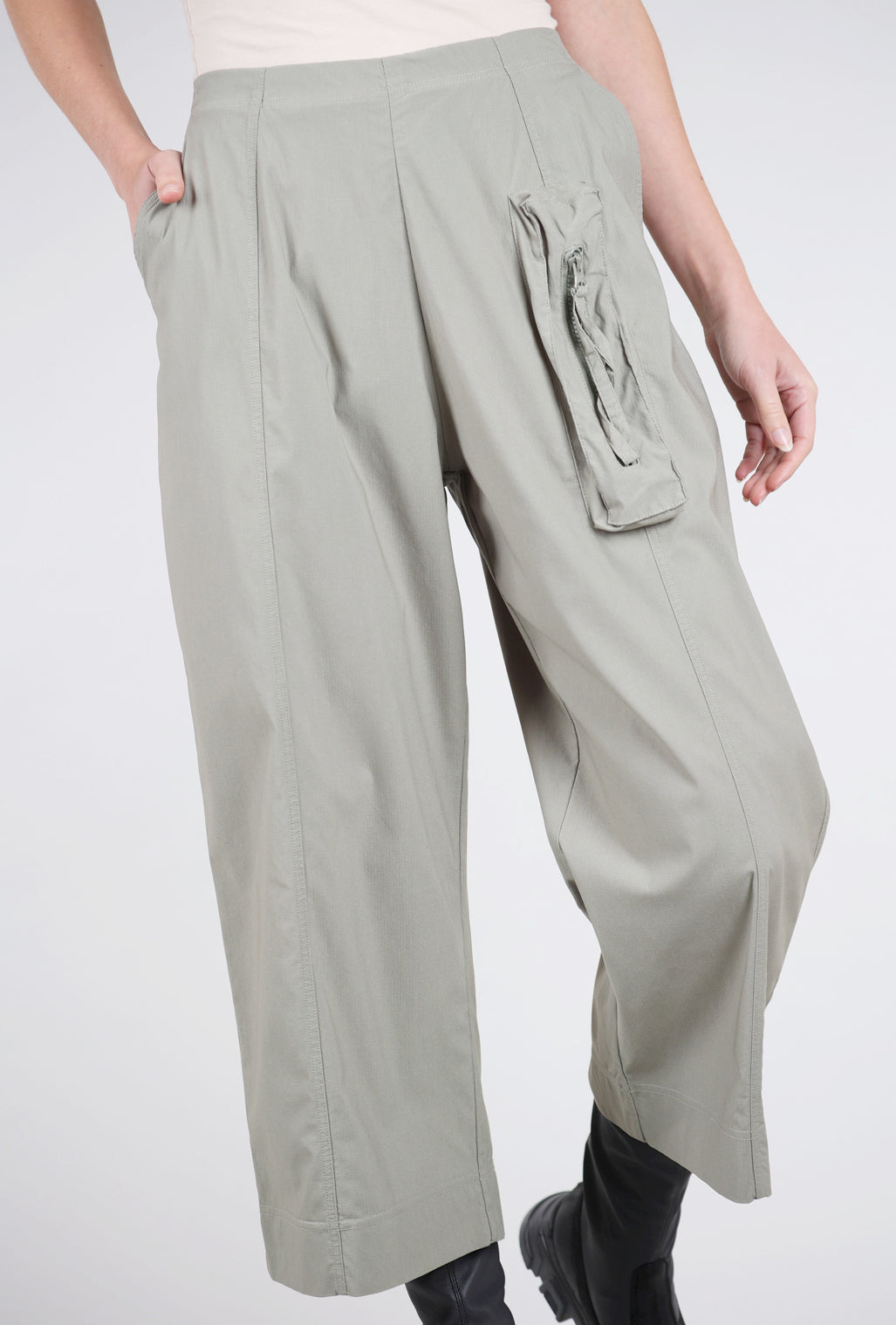 Rundholz Twill Tech Crop Flare Trouser, Defender 