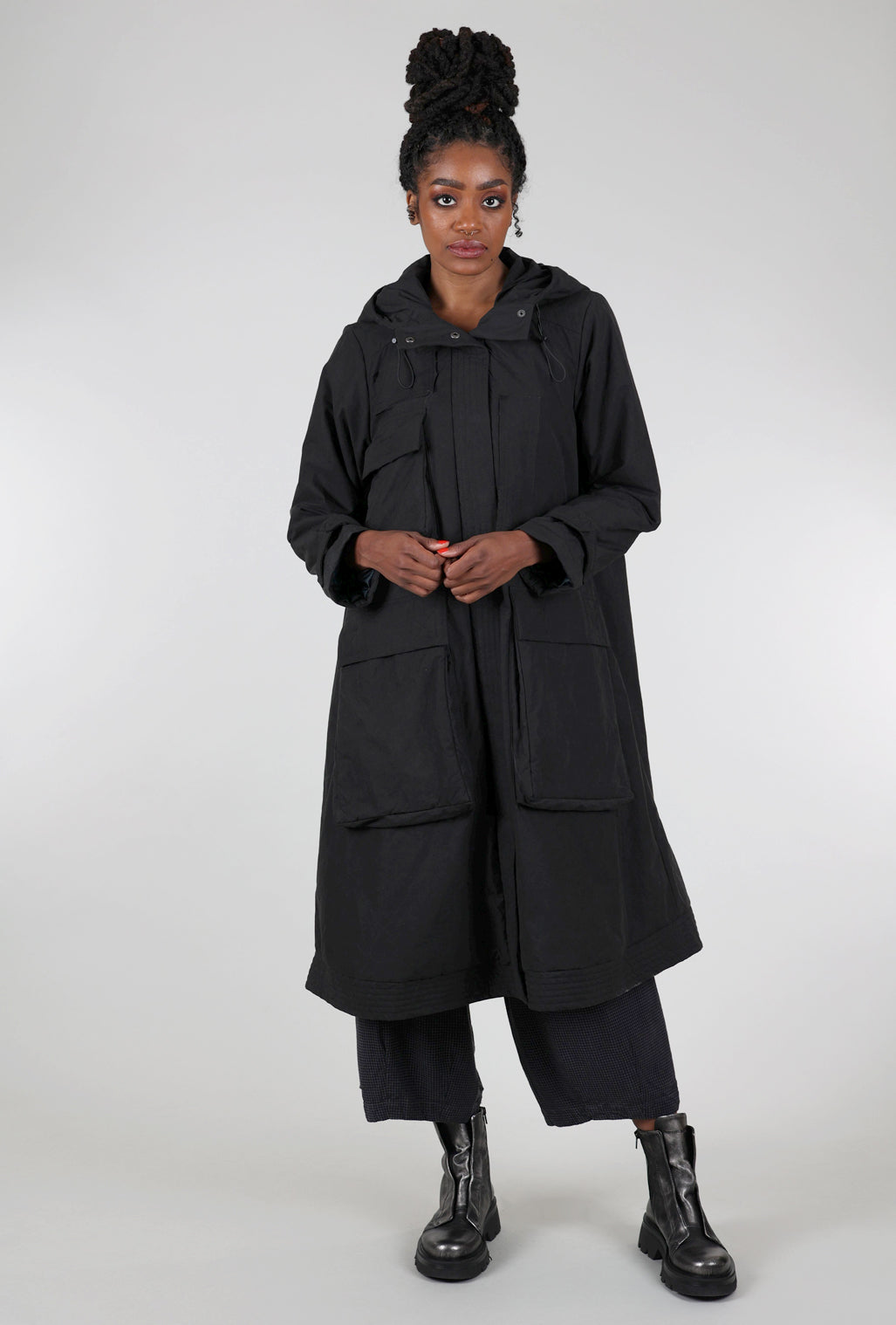 Grizas Many Pockets Coat, Black 