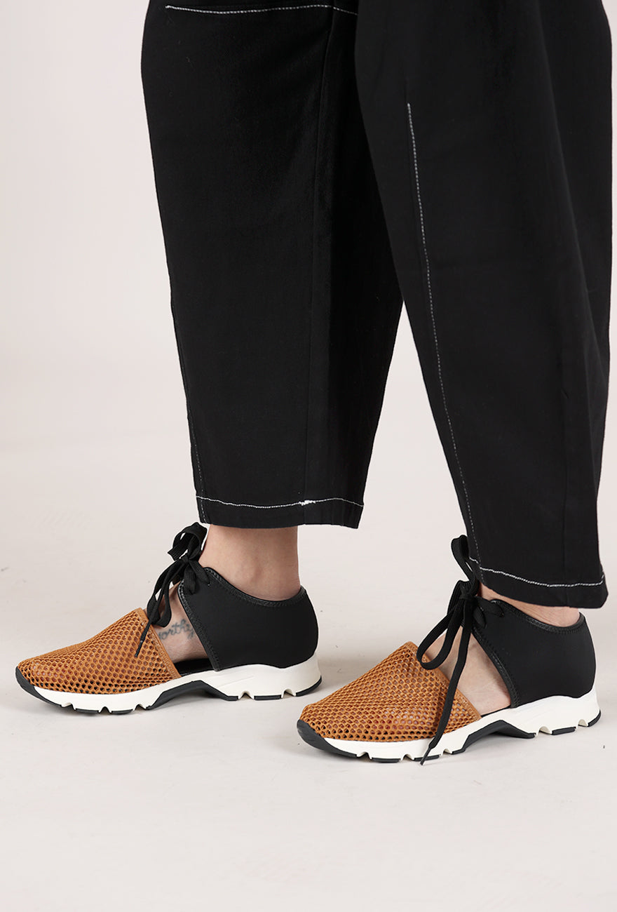 All Black Amazing Mesh Sneaker, Brown 