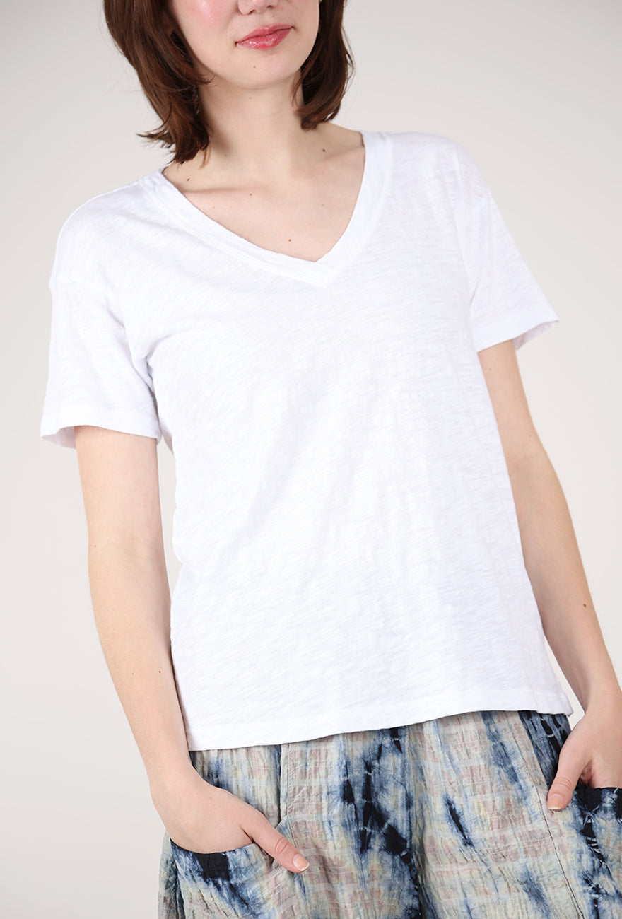 Mododoc S/S Boxy V-Neck Tee, White Halo 