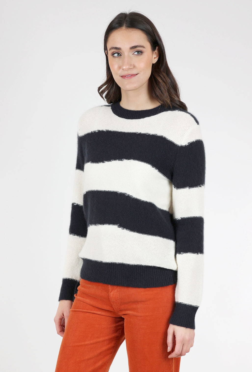 Estheme Cashmere Cozy Lofted Cashmere Pullover, Cream/Navy 