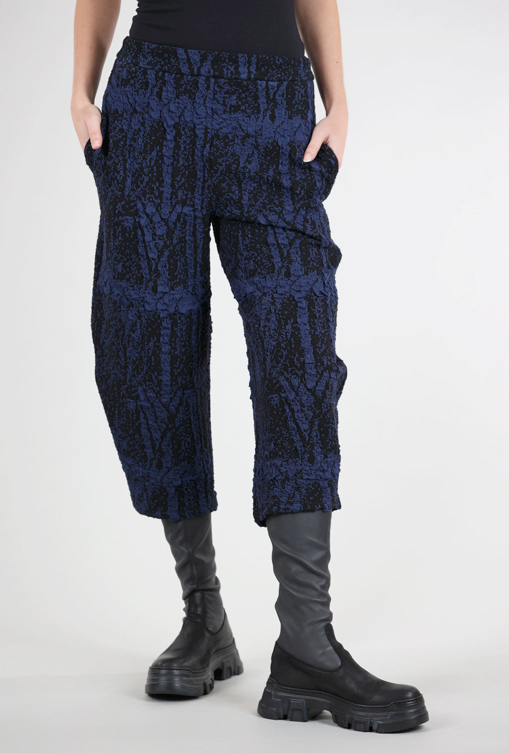 Ozai Dappled Knit Lantern Pant, Blue/Black 