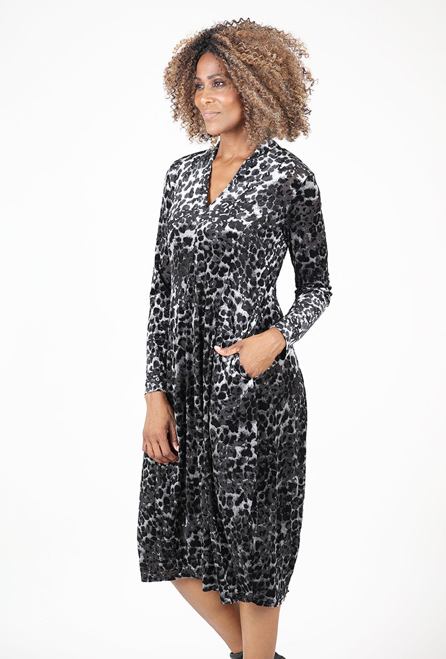 Cut Velvet Lantern Dress, Leopard Angle 2