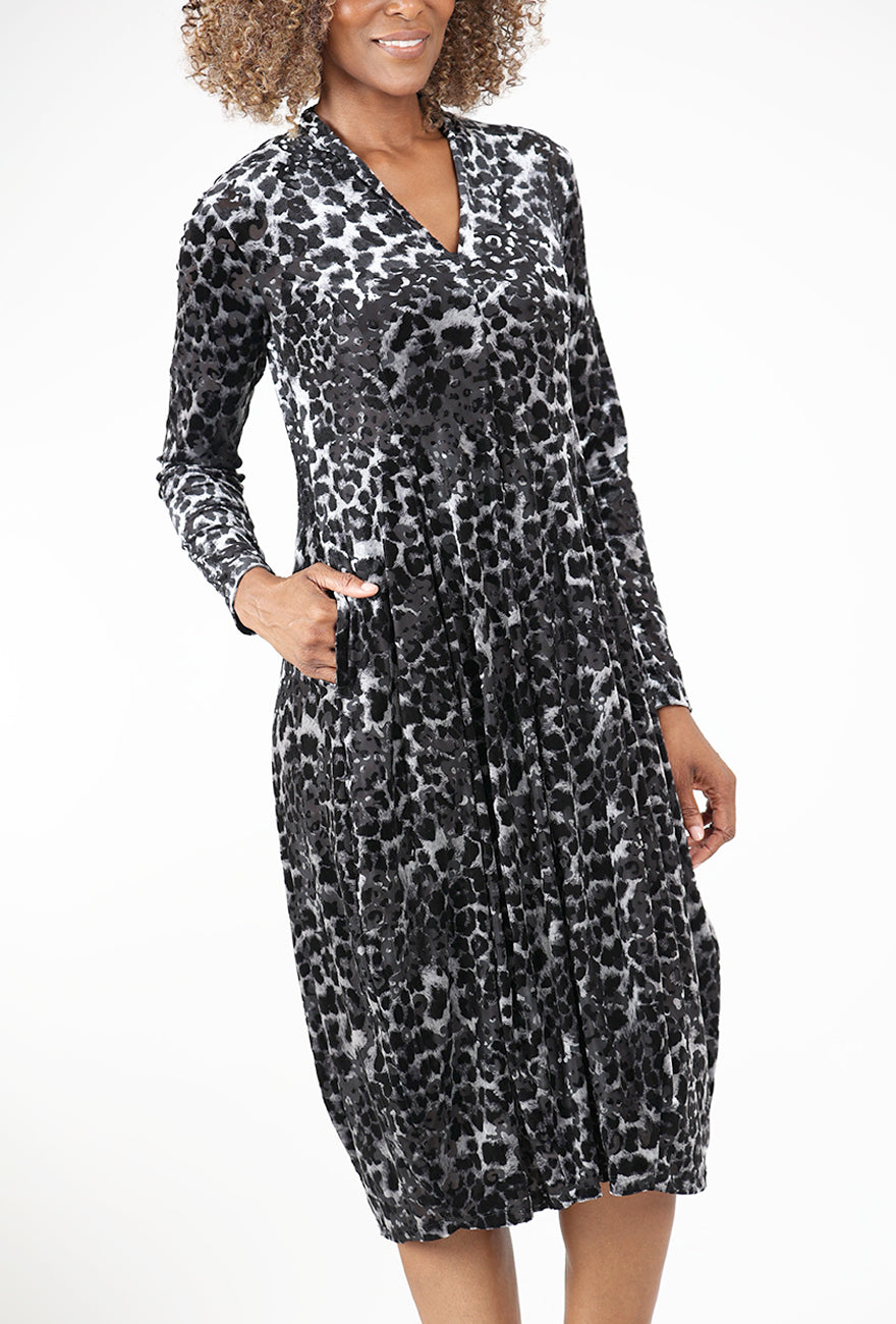 Cut Velvet Lantern Dress, Leopard Angle 4