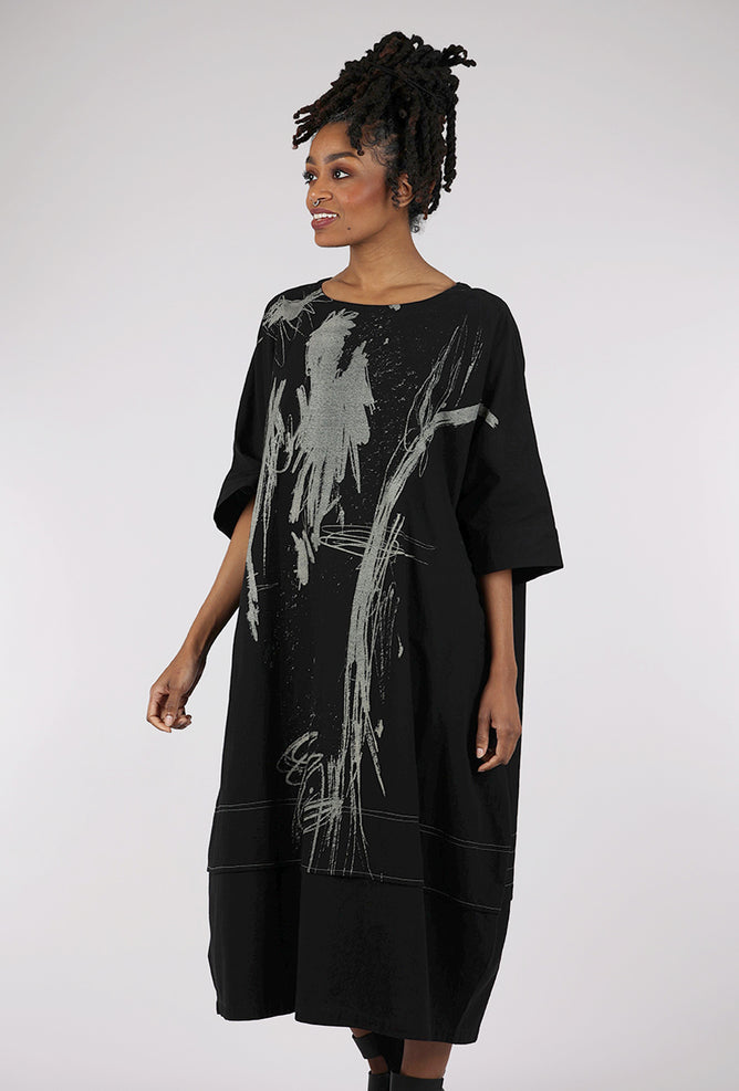 Moyuru Dolman Sleeve Graphic DressBlack 