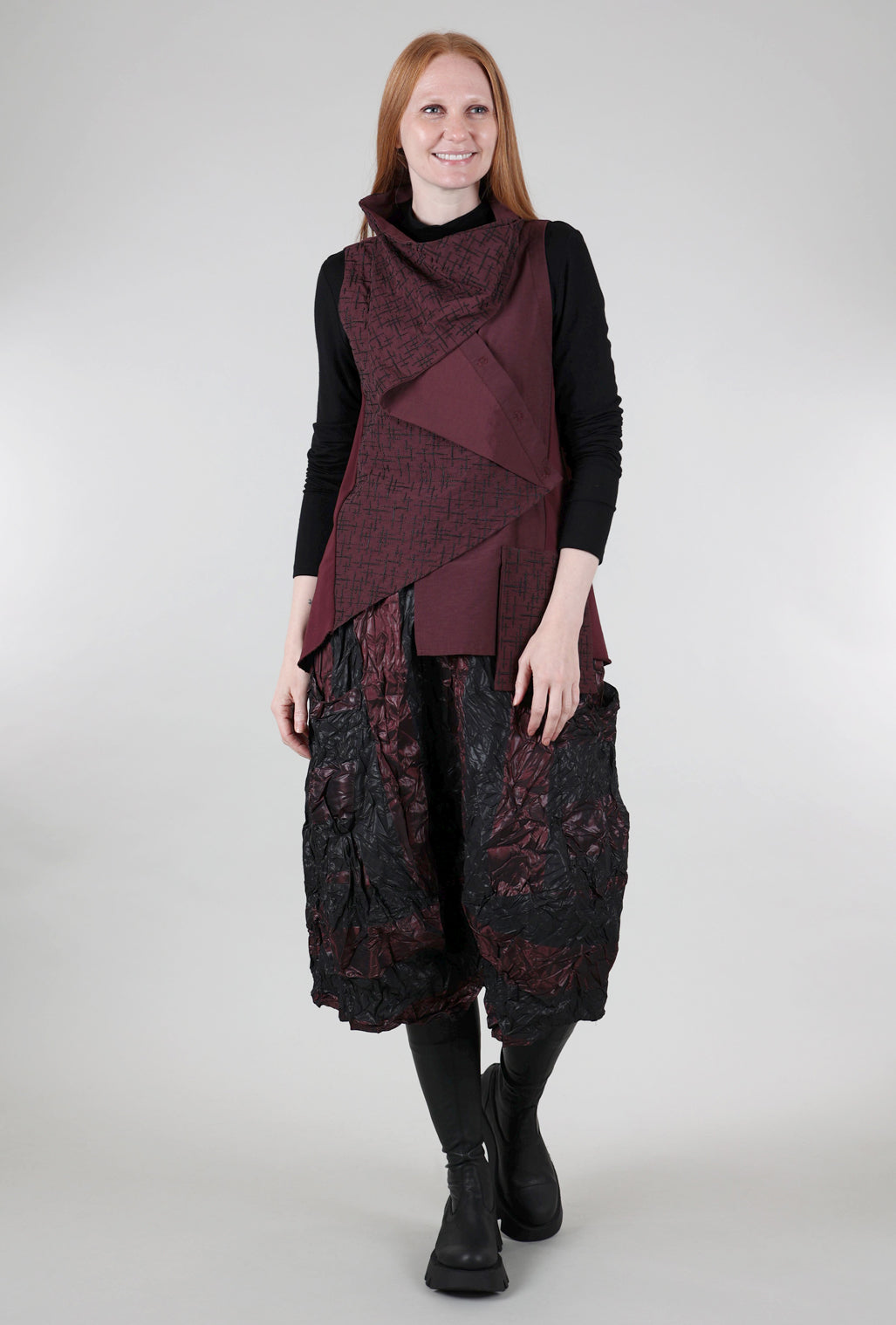 Luukaa Folded Details Vest, Burgundy/Black 