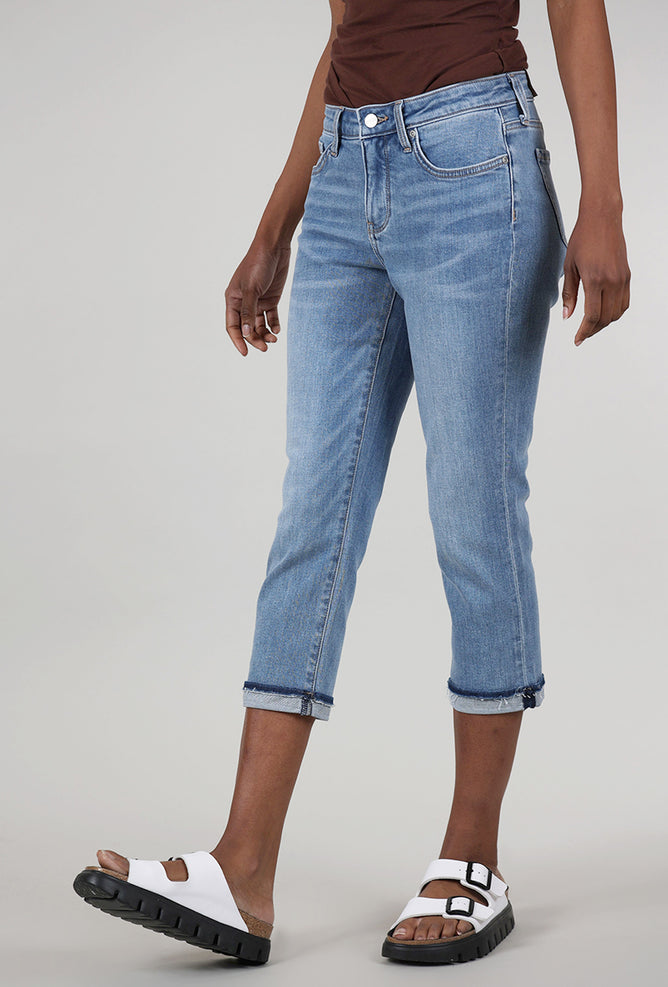 NYDJ Chloe Capri Raw-Edge Denim, Crescent Shore 