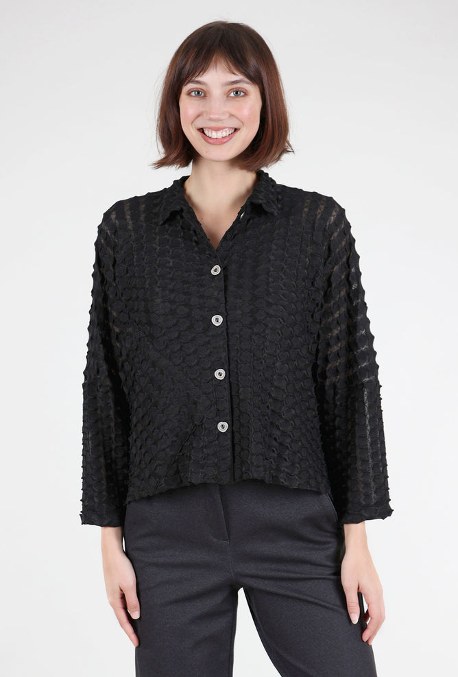 M Square Crop Curve Raven Form Shirt, Black 