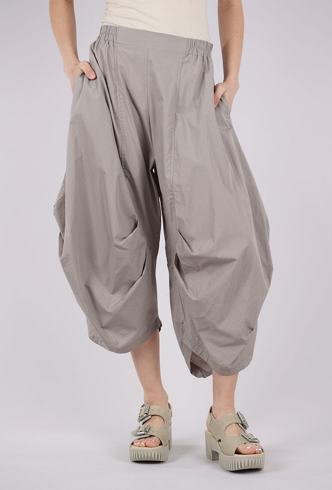 Luukaa Poplin Tuck Pant, Light Greige 