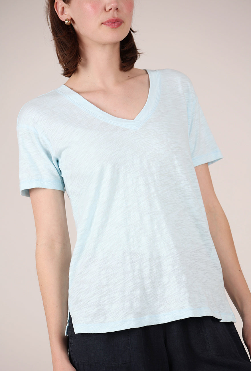 Mododoc S/S Boxy V-Neck Tee, Blue Pearl 