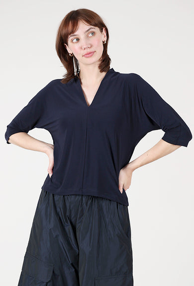 Alembika Matte Jersey Slim V Neck, Navy 