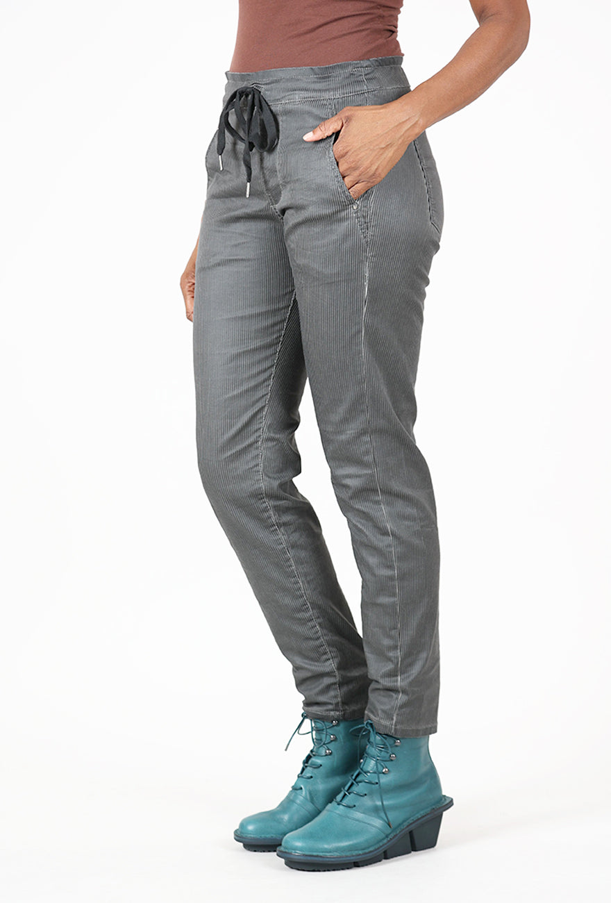 Iconic Jeans, Gray