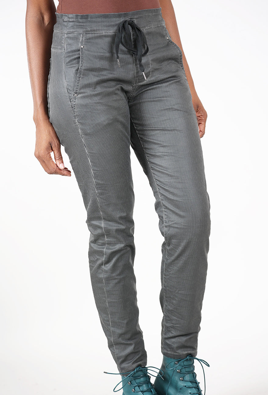 Iconic Jeans, Gray