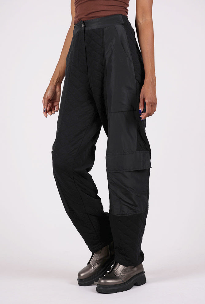 Alembika Quilted Details Jogger, Black 