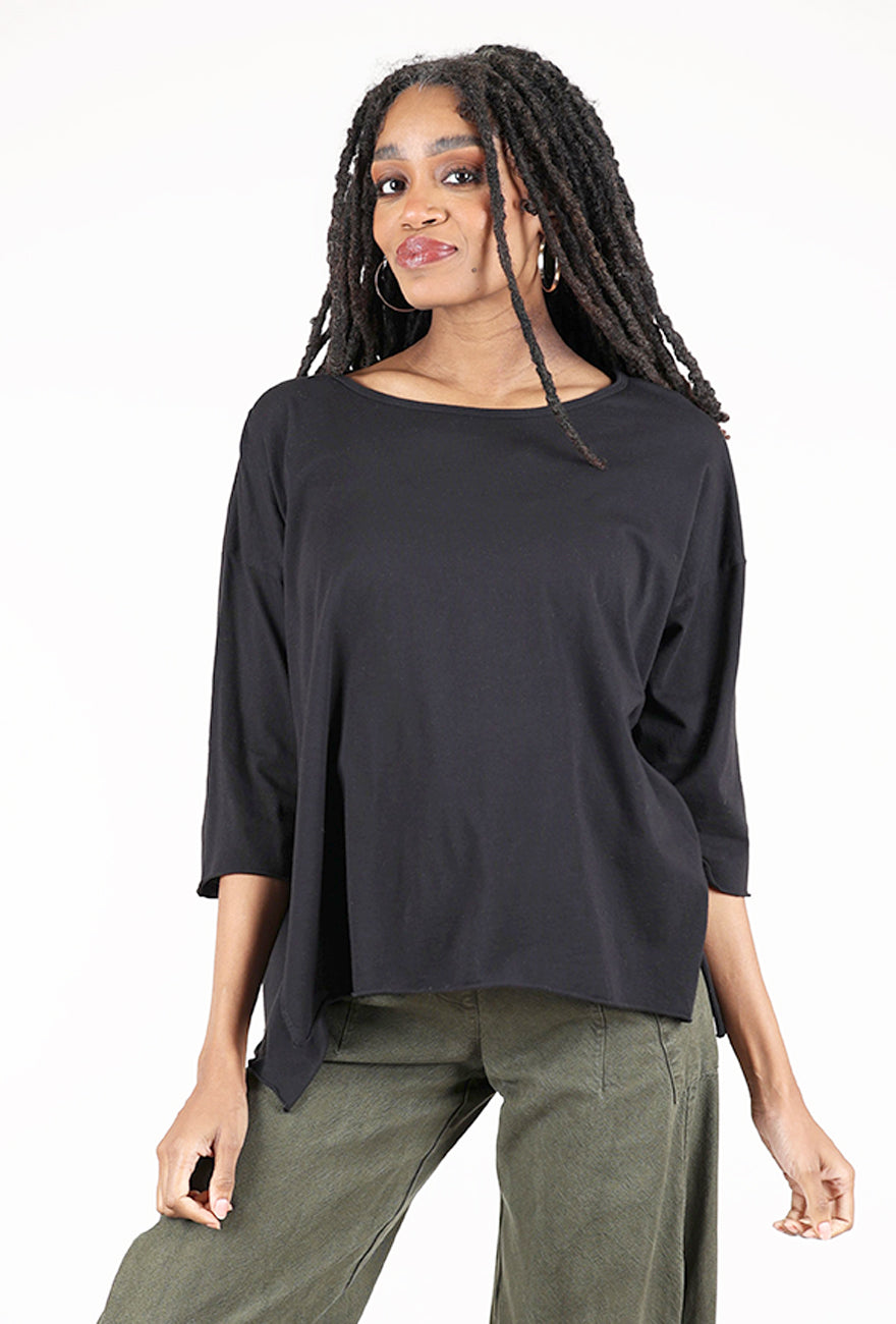 M Square Curved Seaming Tee, Black 