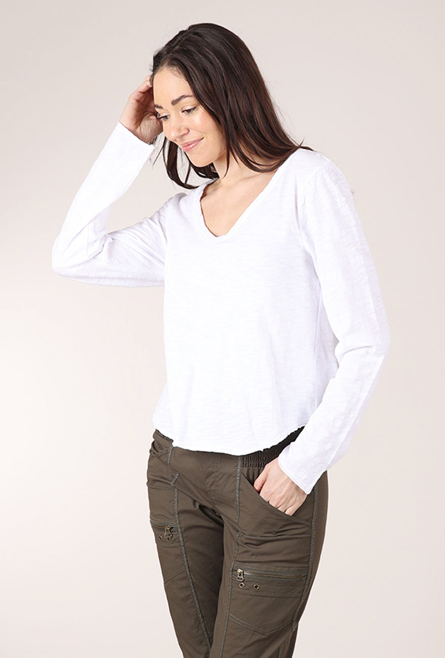 Mododoc L/S Vee Flowy Tee, White 