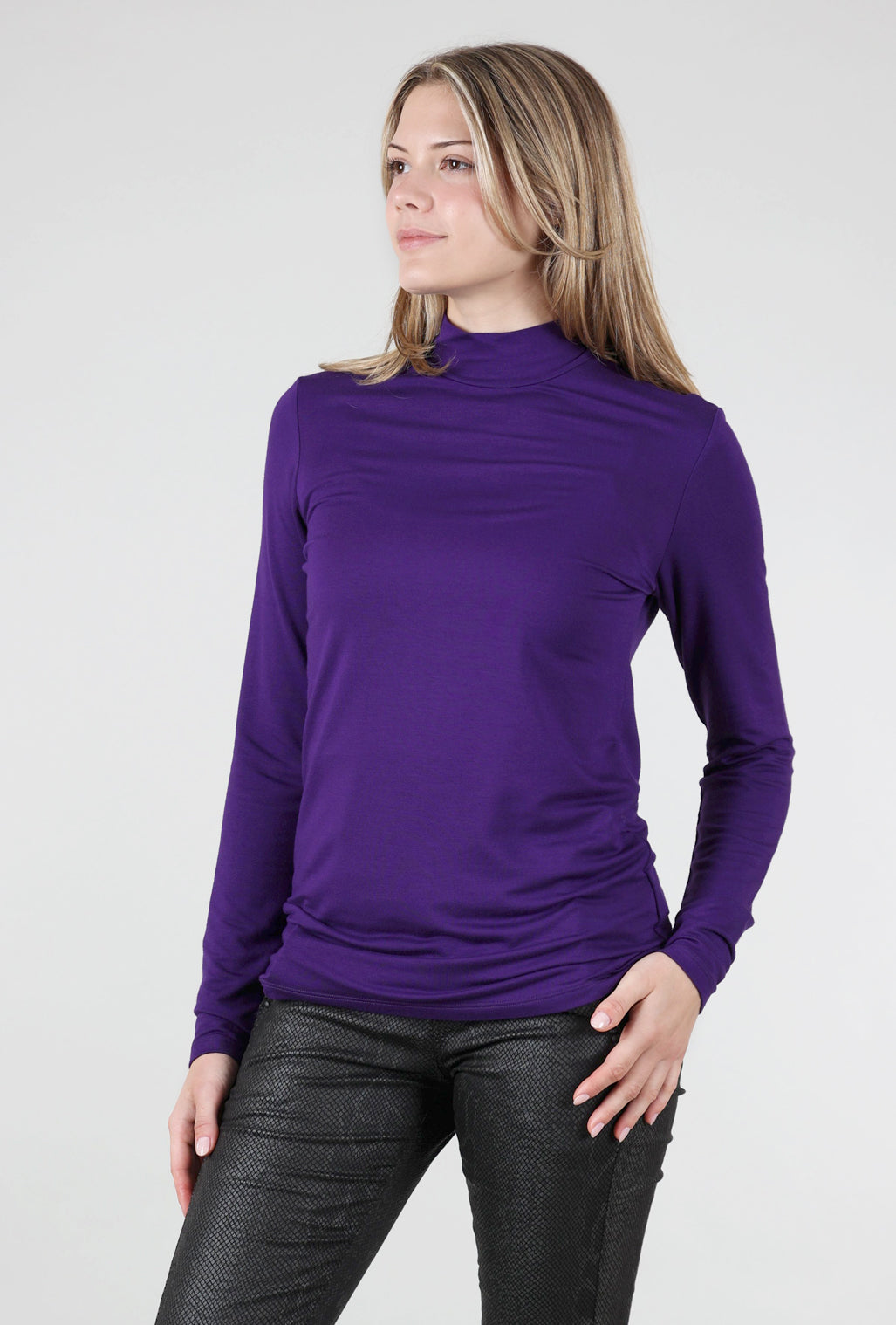 Luukaa Essential Jersey Mock Neck, Violet 