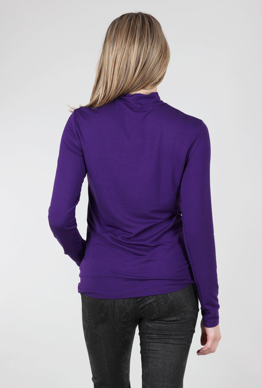 Luukaa Essential Jersey Mock Neck, Violet 