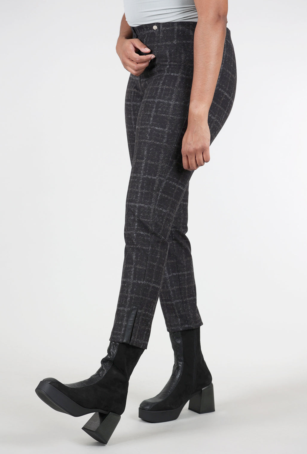 Robell Rose Plaid Pant, Charcoal 