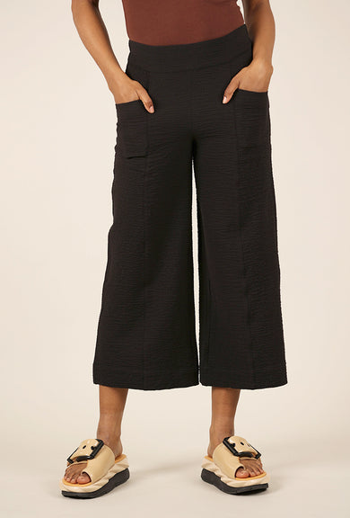Habitat Crinkle Crepe Aria Capri Pant, Black 