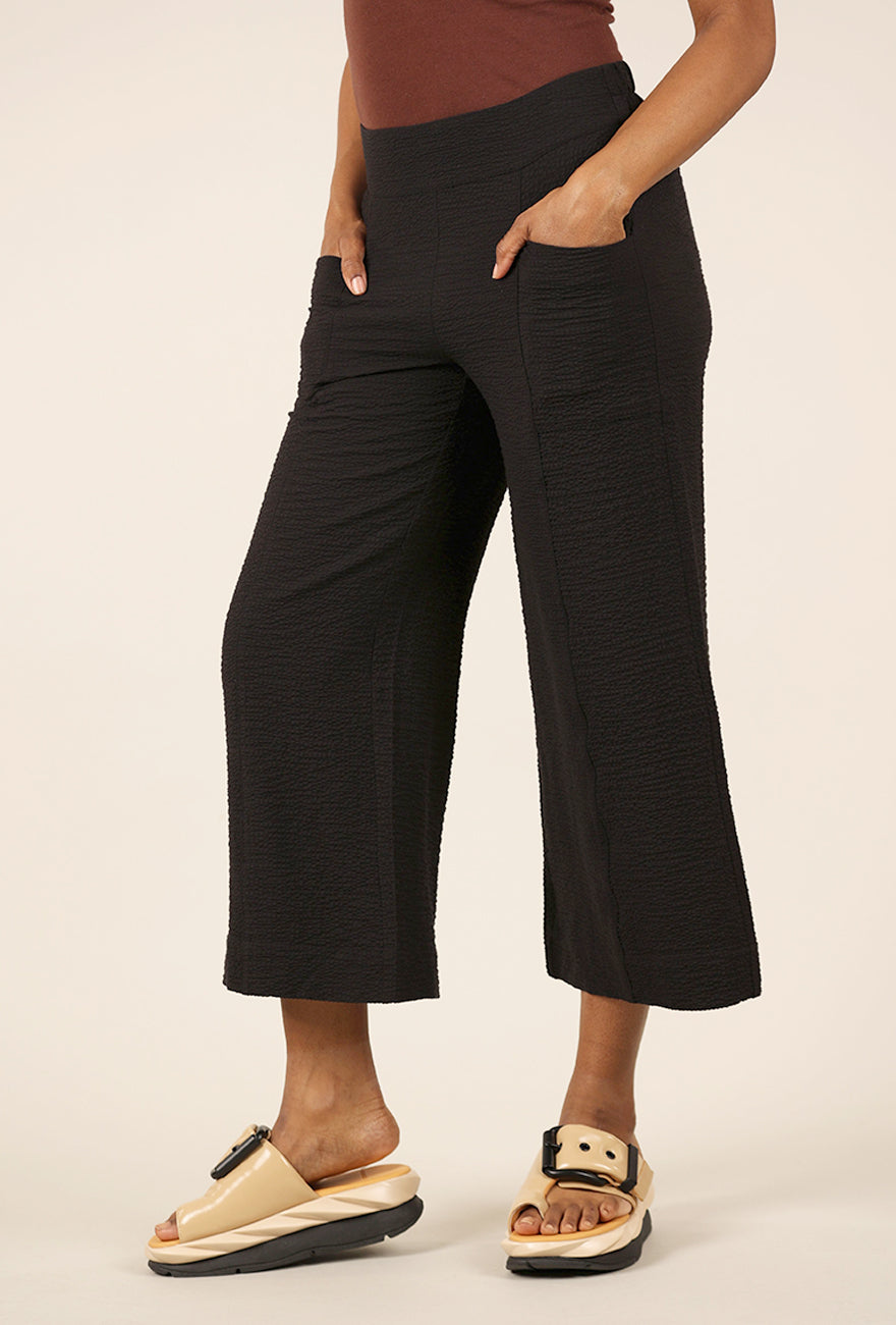 Habitat Crinkle Crepe Aria Capri Pant, Black 