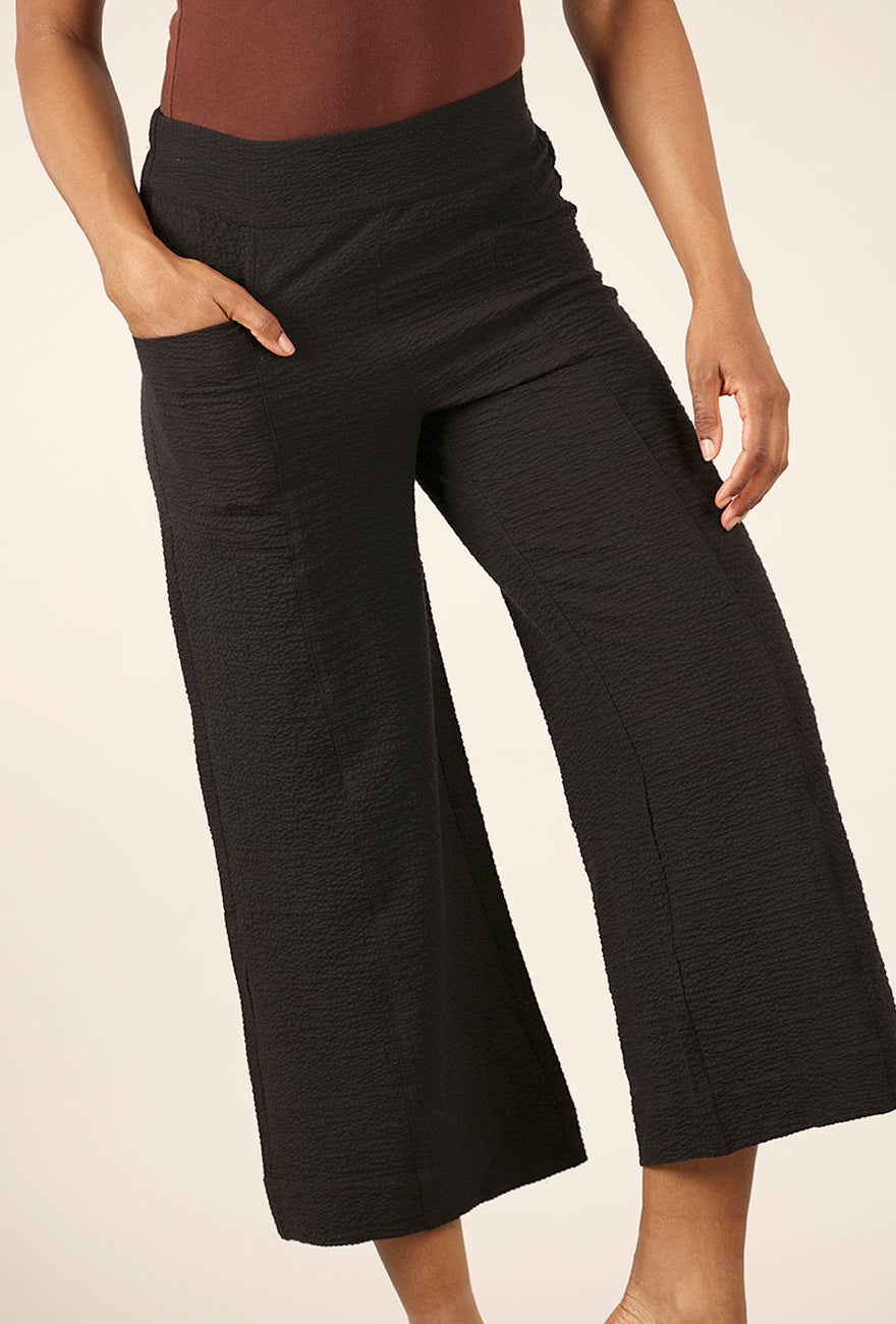 Habitat Crinkle Crepe Aria Capri Pant, Black 