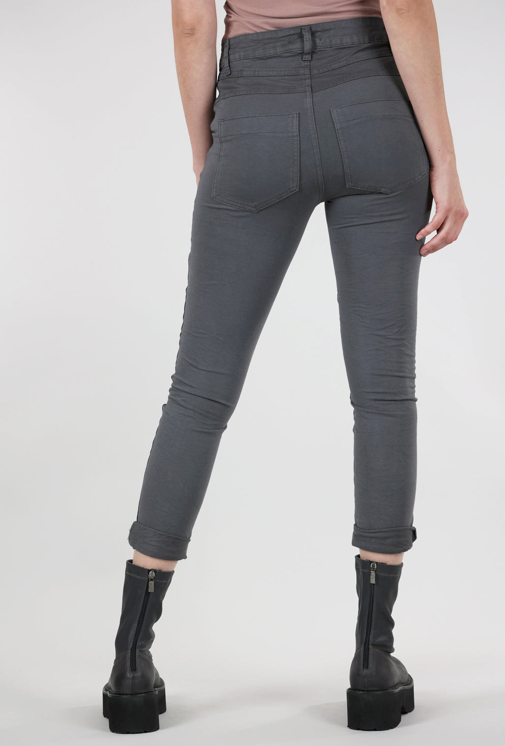 Femme Fatale Four-Button F/W Signature Pant, Charcoal 