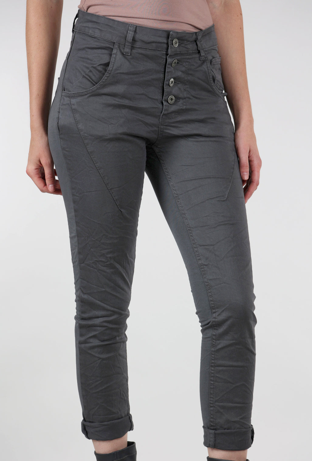 Femme Fatale Four-Button F/W Signature Pant, Charcoal 