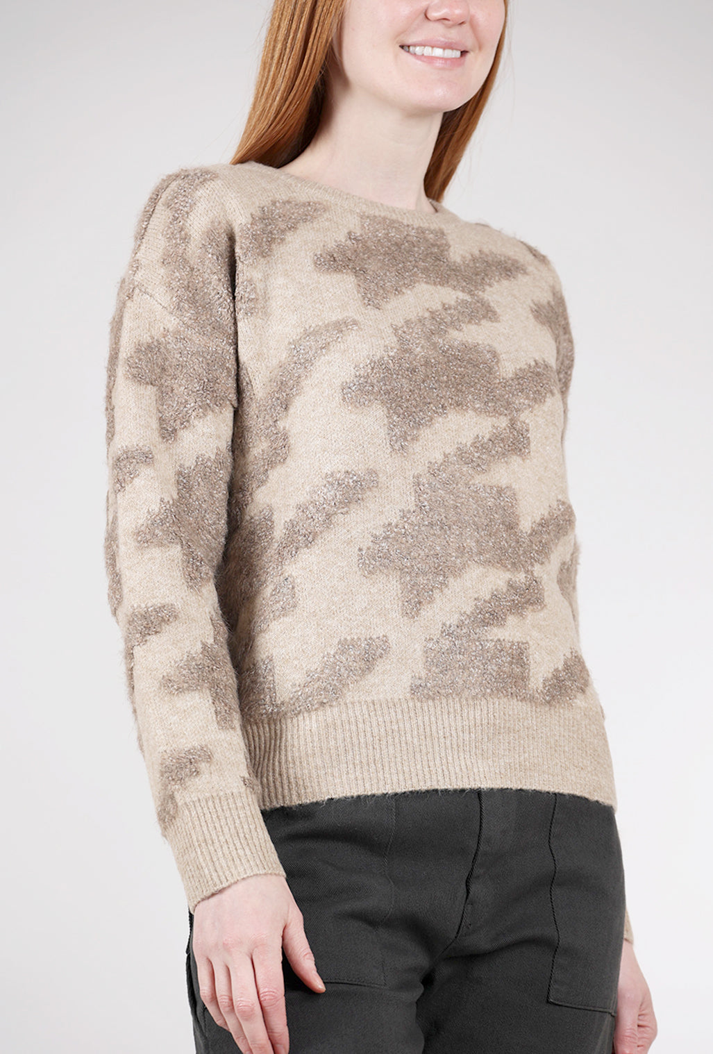 Mystree Houndstooth Fuzzy Sweater, Stone/Hazelnut 