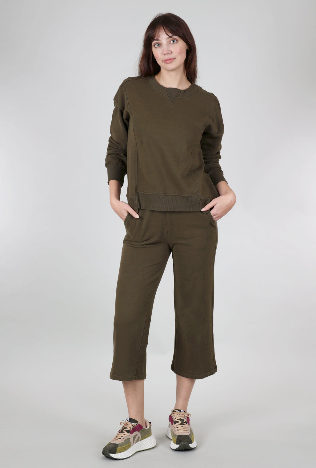 Mododoc Seamed Cropped Sweatshirt, True Olive 