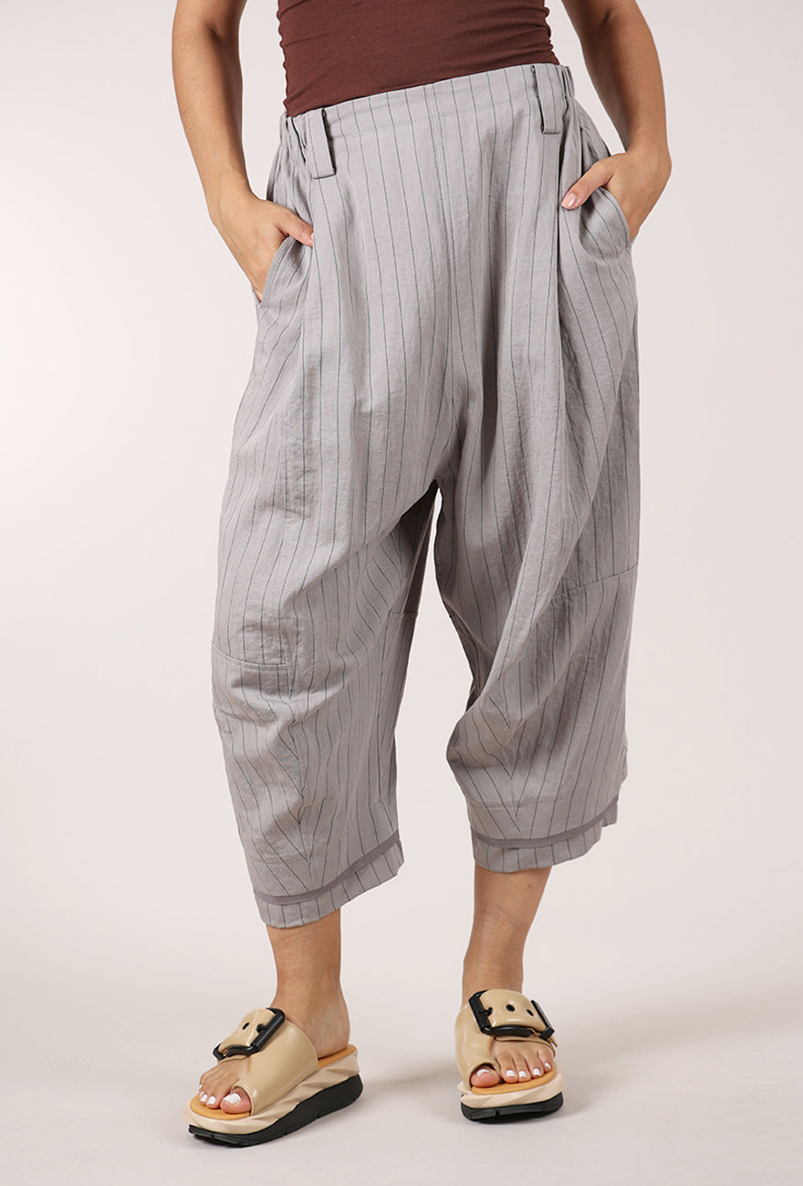 Moyuru Pinstripe Tuck Trouser, Gray 