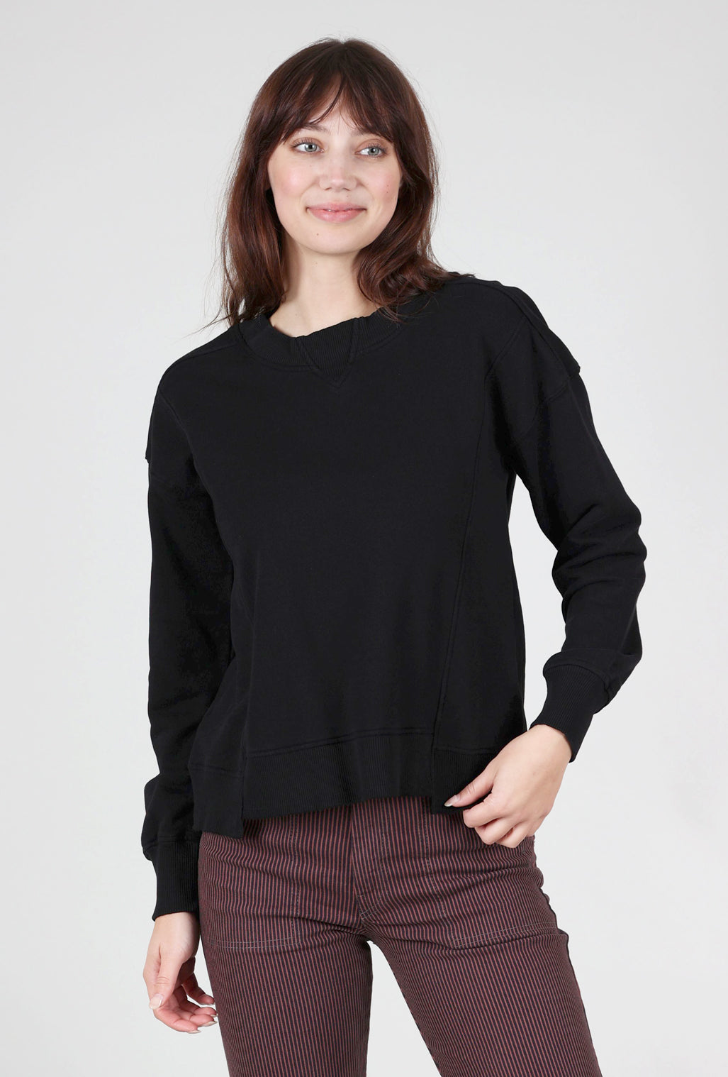 Mododoc Seamed Cropped Sweatshirt, Black 