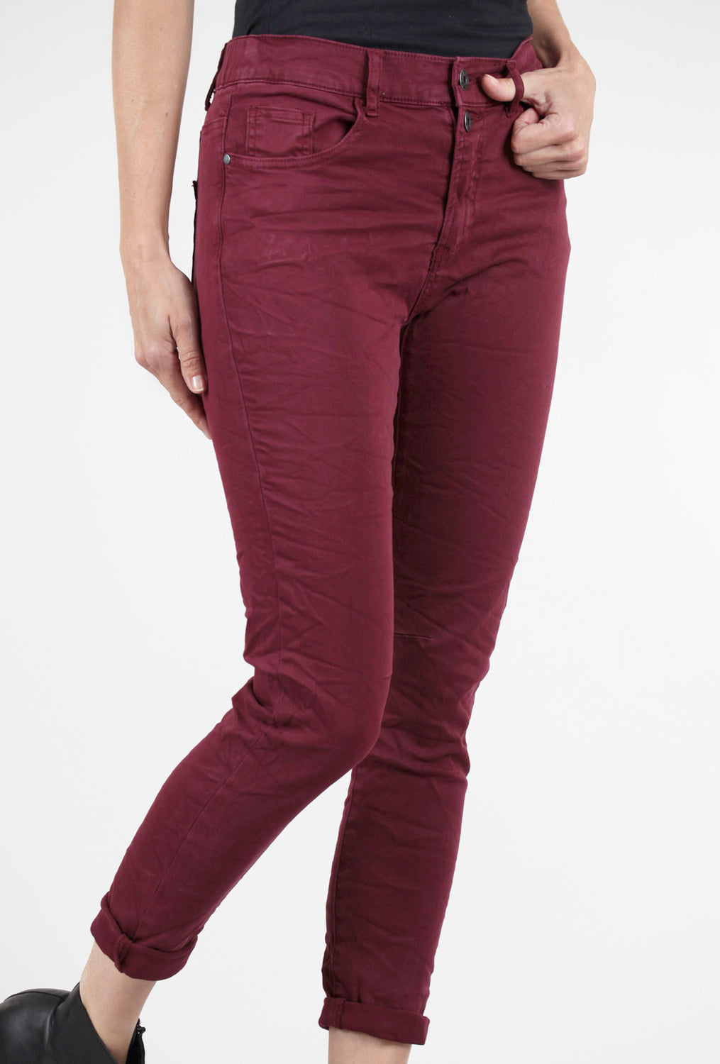 Femme Fatale Two-Button Stretchy Pant, Wine 