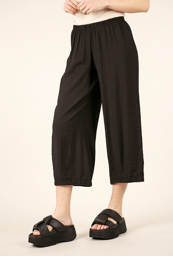 Cut Loose Parachute Darted Cropped Pants, Black 