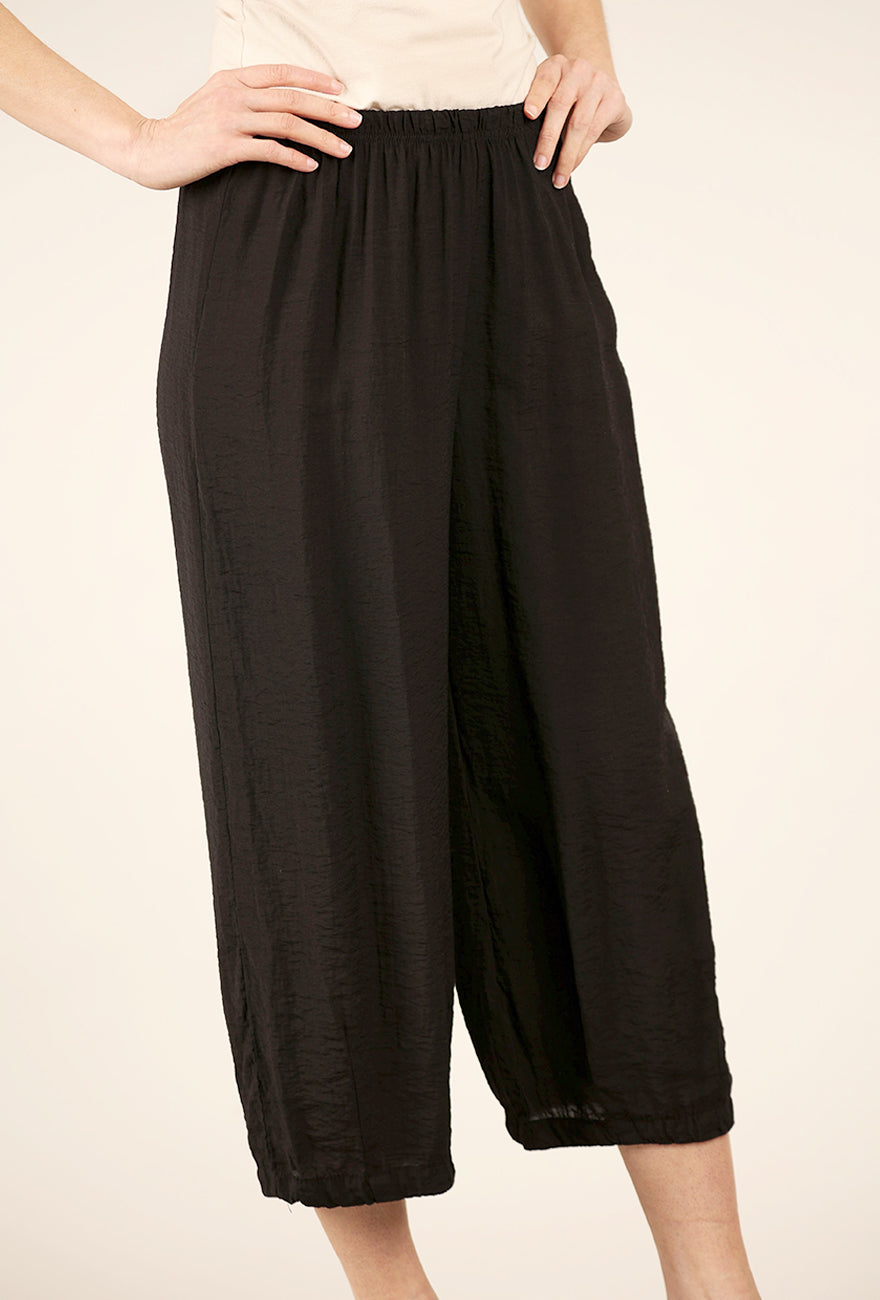 Cut Loose Parachute Darted Cropped Pants, Black 