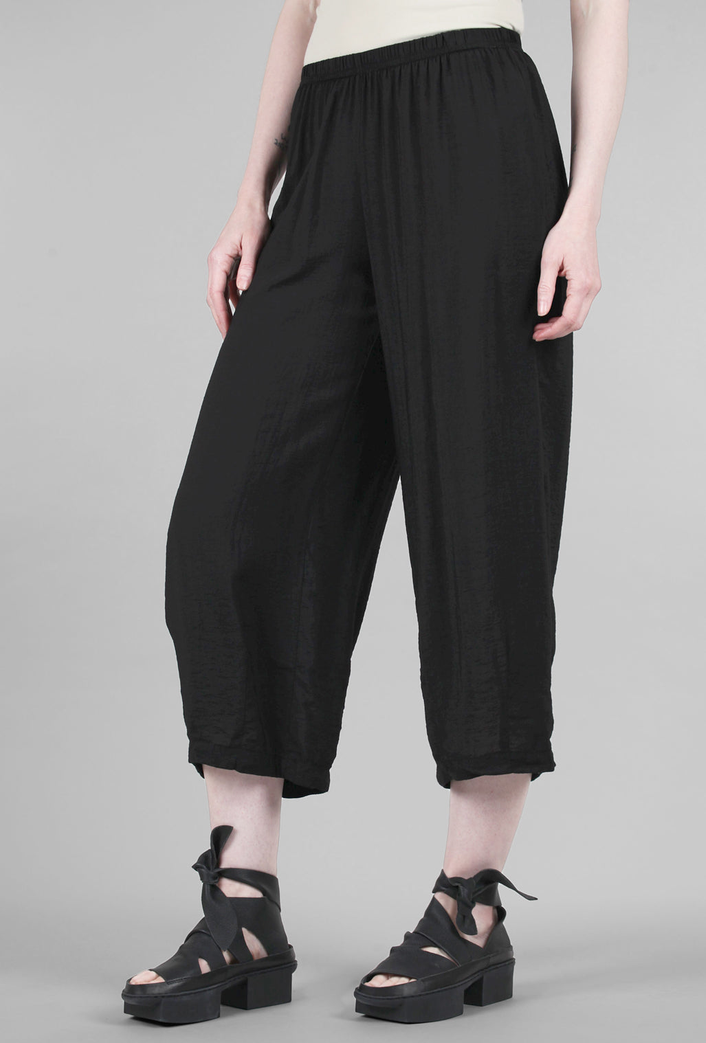 Cut Loose Parachute Darted Pants, Black 