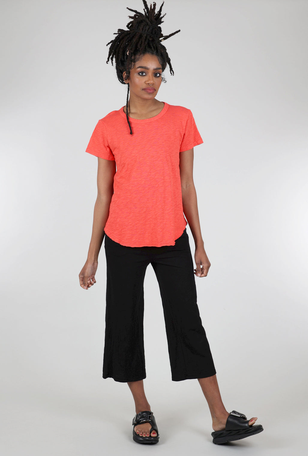 Mododoc Crewneck Curve Hem Tee, Tangerine 