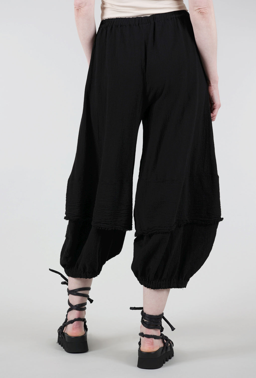 Oh My Gauze Guchi Pant, Black One Size Black