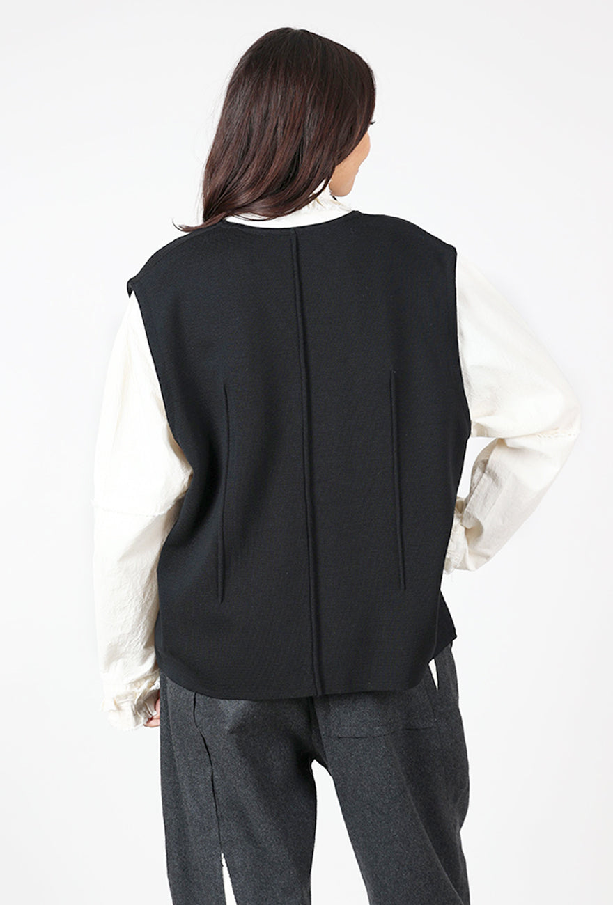 Humo Boiled Wool Vest, Black Angle 3