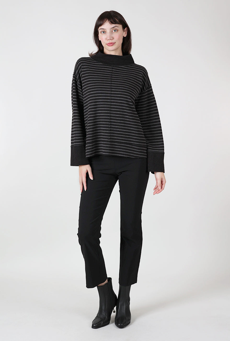 Reversible Fennel Top, Black Angle 7