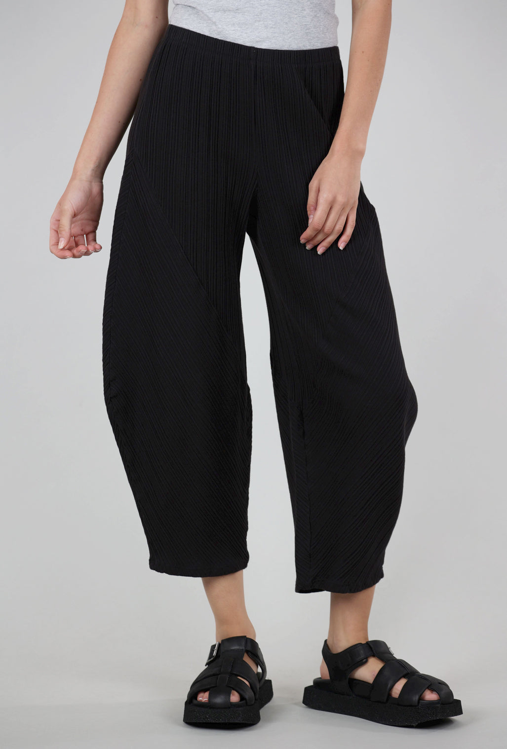 Fenini Micropleat Lantern Pant, Black 