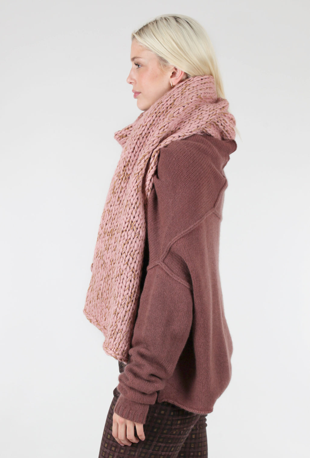 Rundholz Hand-Knit Chunky Scarf, Amaretto One Size Amaretto