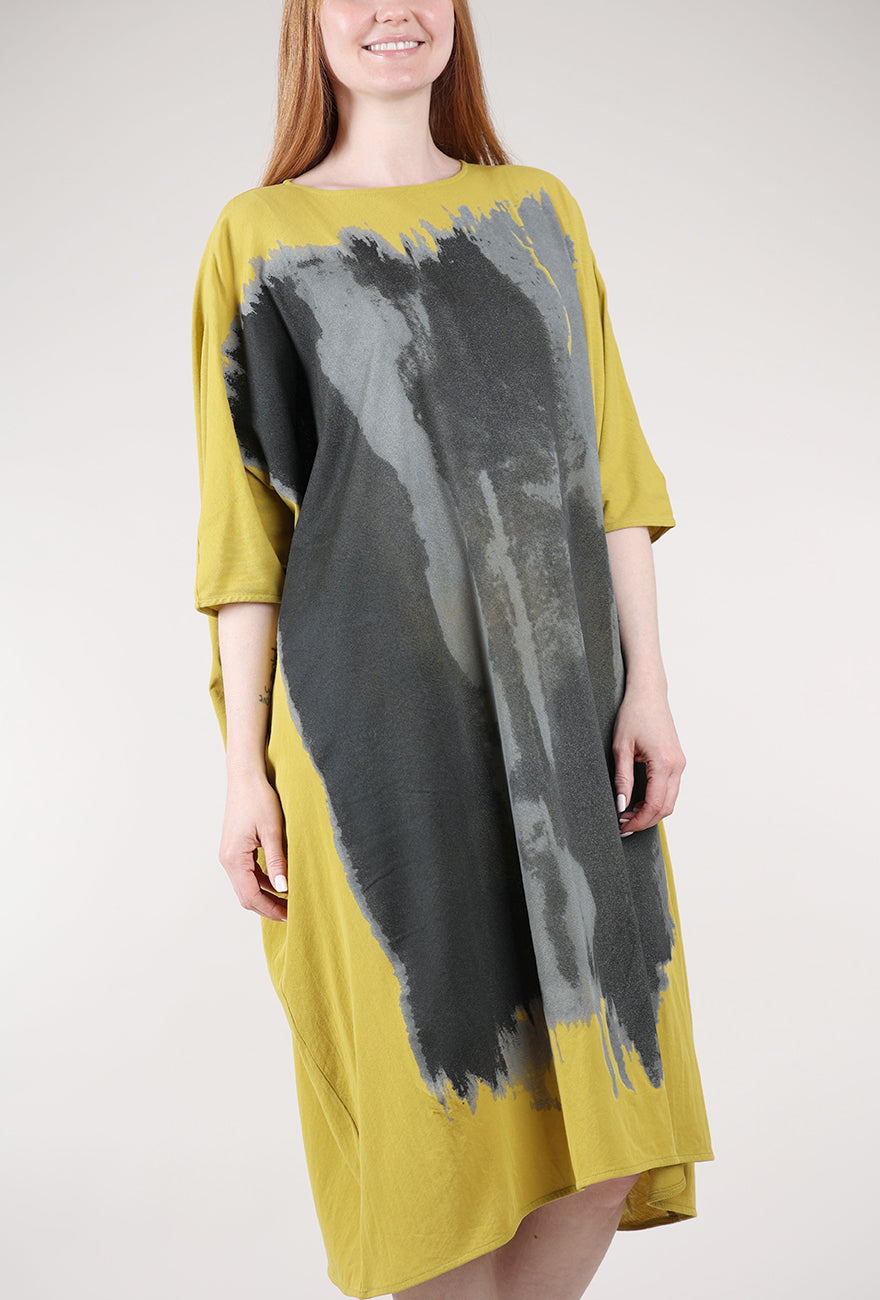 Moyuru Dolman Drape Graphic Dress, Mustard 