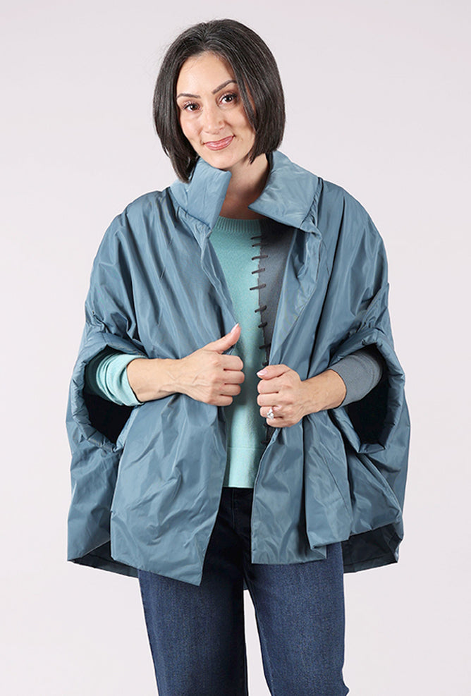 Planet Chic Cape, Vapor 