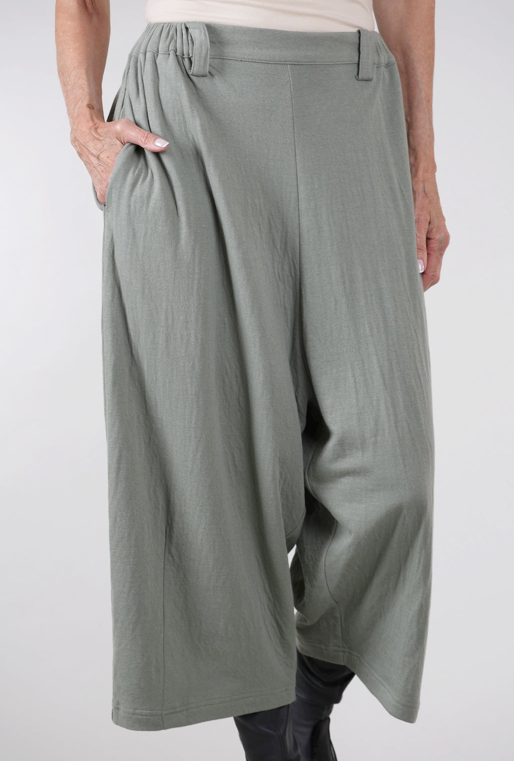 Moyuru Fleece Slouch Pant, Sage 