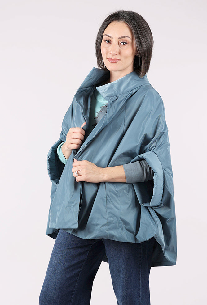 Planet Chic Cape, Vapor 
